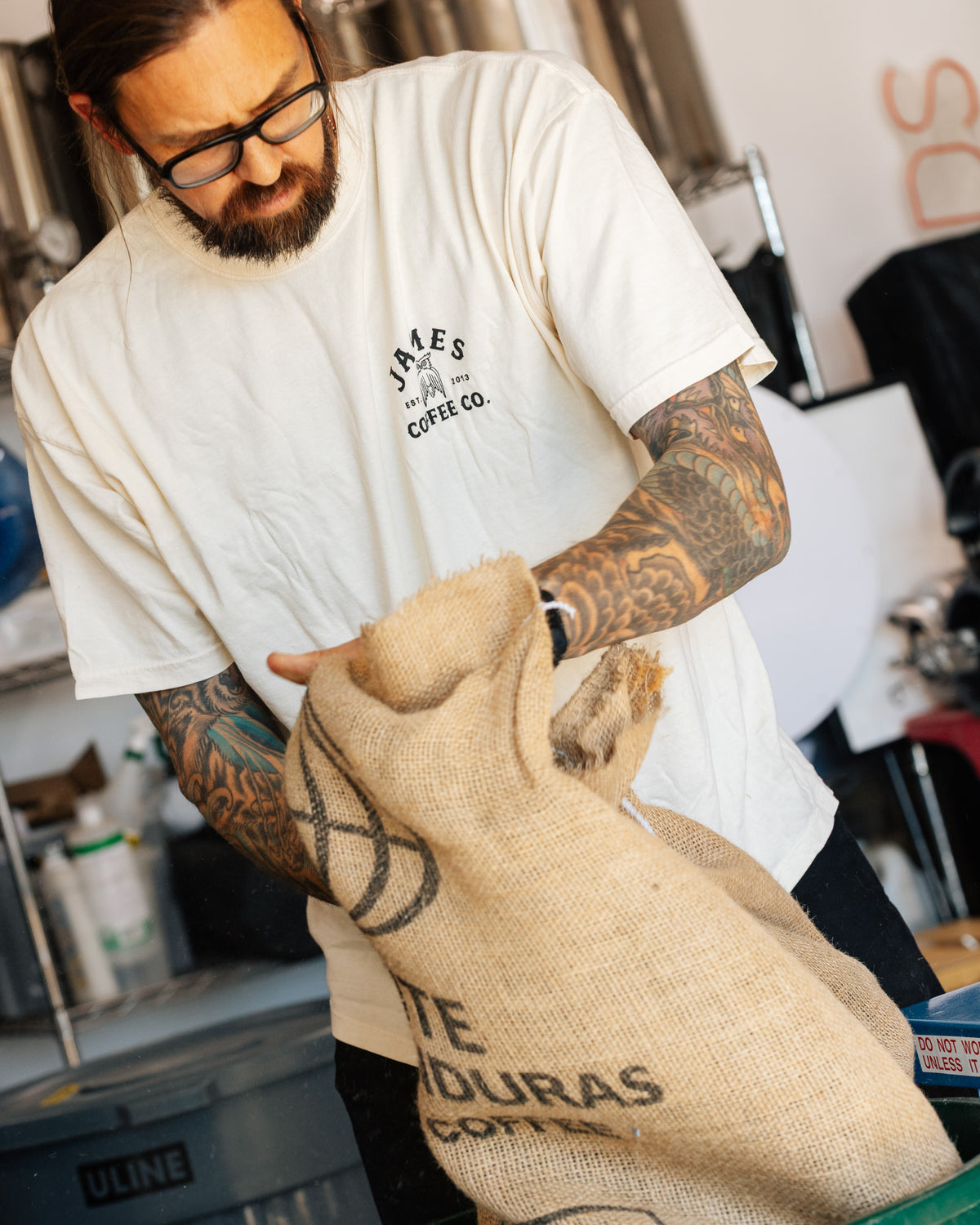 James Arch Logo Shop T-shirt